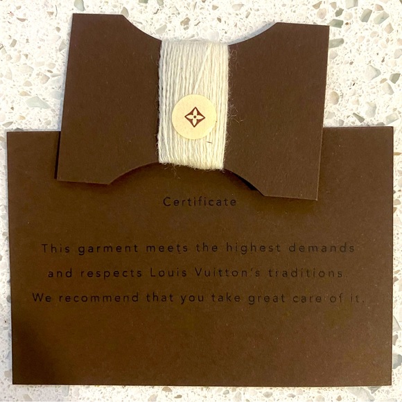 Louis Vuitton girls sweater 8 - Picture 8 of 8